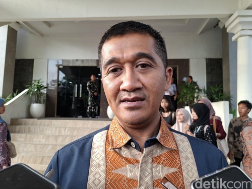 General Manager (GM) The Mandalika, I Made Pari Wijaya usai rapat persiapan MotoGP 2026 di Mataram, Kamis (10/9/2026). (Foto: Ahmad Viqi/detikBali).