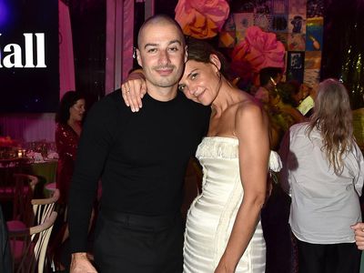 8 Potret Mesra Katie Holmes dan Pacar Baru yang Lebih Muda 8 Tahun