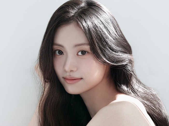 Eks member LE SSERAFIM Kim Garam siap debut jadi aktris.