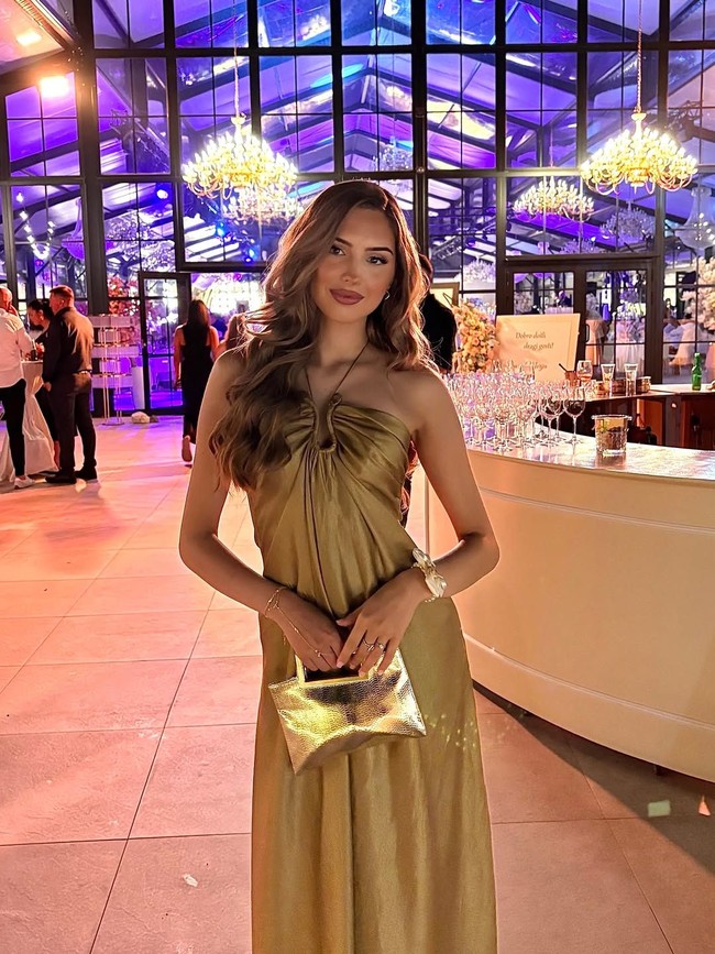 Lucia Sisic dinobatkan sebagai Miss Austria pada 2024. Tapi ia masih menjadi pemegang gelar tersebut sampai sebelum meninggal karena belum ada kontes selanjutnya yang diadakan. Foto: Instagram @luciasisic