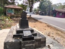 Mitos Makam Ki Angkong di Magelang, Harus Lempar Uang Supaya Selamat