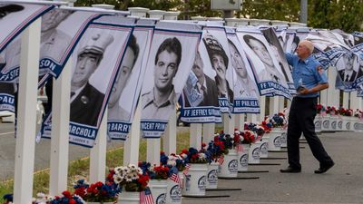 Pemadam Kebakaran New York Kenang Tragedi 9/11