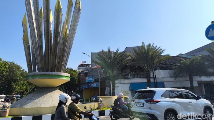 pohon kurma berbuah di gresik
