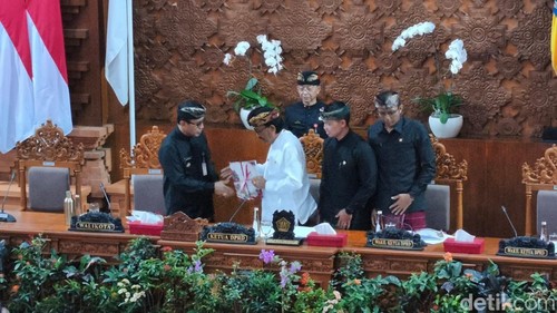 Sidang paripurna ke-15 DPRD Kota Denpasar, Kamis (10/9/2026).