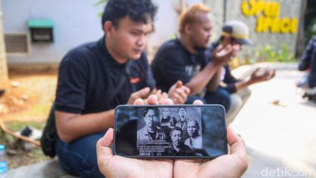 Bingkai Sepekan: Erupsi Anak Krakatau hingga Hilangnya Lima Jurnalis di Selat Sunda