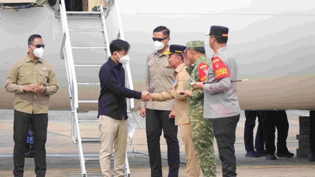 Wapres Gibran Tiba di Palangka Raya yang Masih Diselimuti Kabut Asap