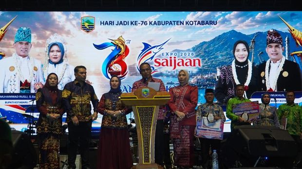 Acara penutupan Festival Budaya Saijaan ke-12 (6/6/2026). (Dok Pemkab Kotabaru) Acara penutupan Festival Budaya Saijaan ke-12 (6/6/2026). (Dok Pemkab Kotabaru)