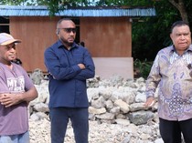 Legislator Gerindra Tinjau Kampung Nelayan Mariadei, Pastikan Beri Manfaat