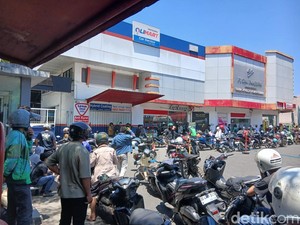Harga BBM RI Diklaim Paling Murah, Ini Perbandingannya dengan 12 Negara