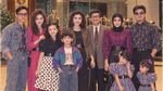 Deretan Selebritas Ikut Tren Foto Jadul ala 80-an