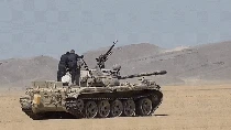 Video Baku Tembak Tentara Yaman dan Pasukan Houthi