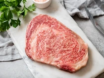 5 Makanan Tinggi Protein yang Ternyata Juga Tinggi Lemak