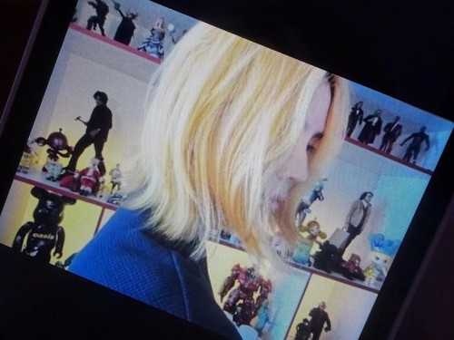 Han So Hee dan rambut blondenya