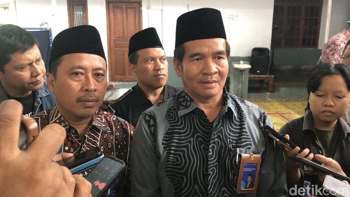 Kabid Pakis Kanwil Kemenag DIY, Aidi Johansyah (tengah) di Ponpes Ash-Sholihah Jonggrangan, Sleman, Jumat (11/9/2026).