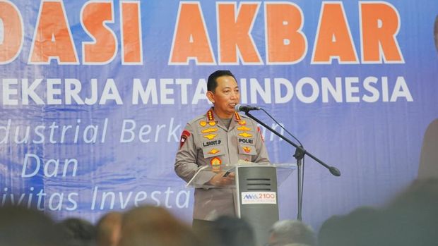 Kapolri Jenderal Listyo Sigit Prabowo menghadiri Konsolidasi Akbar KSPMI di Cikarang, Bekasi