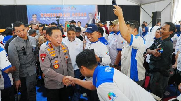 Konsolidasi Akbar Federasi Serikat Pekerja Metal Indonesia (FSPMI) di Kawasan Industri MM2100, Kabupaten Bekasi, Jawa Barat, Jumat (11/9/2026).