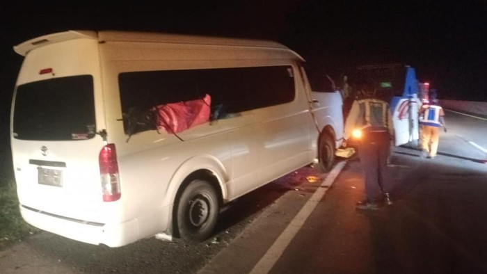Mobil Hiace menabrak di ruas tol wilayah Serdang Bedagai