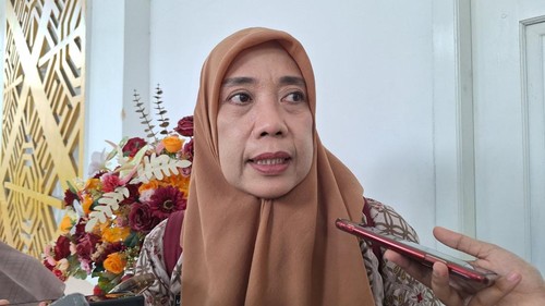 Kepala Dinas PUPR Mataram, Lale Widiahning, saat diwawancarai Kamis (10/9/2026). (Nathea Citra/detikBali)