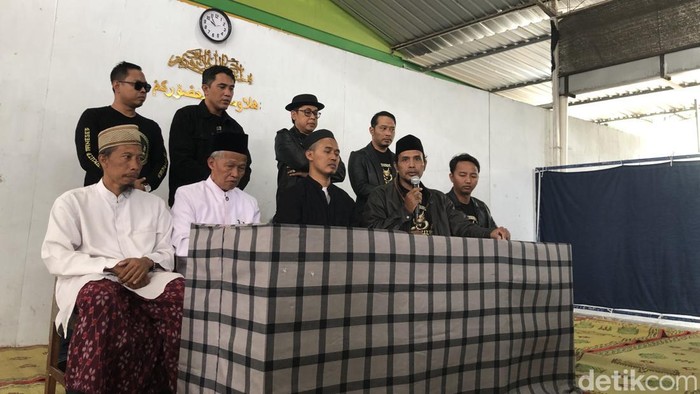 Konferensi pers kasus pemerkosaan eks santriwati di Ponpes Ash-Sholihah Jonggrangan, Sleman, Jumat (11/9/2026).