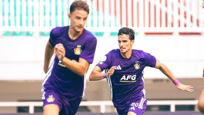 Laga Garudayaksa vs Persik Kediri