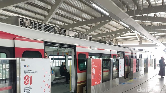 LRT Kelapa Gading-Manggarai Targetkan Angkut 80 Ribu Penumpang Per Hari