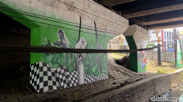 Mural di Kolong Jembatan Tol Kopo Mural di Kolong Jembatan Tol Kopo