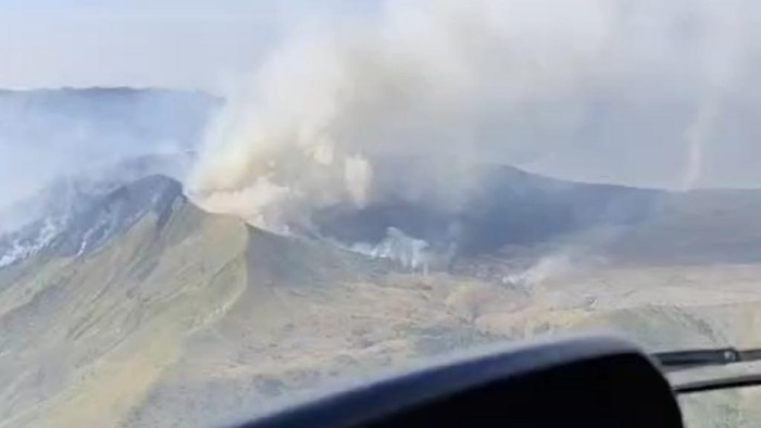Pantauan udara kebakaran Bromo oleh BPBD Pasuruan.