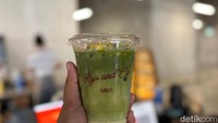 Ngumpet di Parkiran Lantai 12, Kafe Ini Punya Matcha Rp 24 Ribuan!