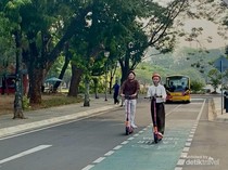 Keliling TMII Naik Skuter, Ini Tips, Cara Sewa, dan Harganya