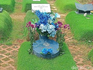 Makam Vidi Masih Ramai Didatangi Peziarah dari Luar Daerah
