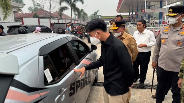 Wakil Presiden (Wapres) RI, Gibran Rakabuming Raka sempat mengecek pasokan BBM saat antrean panjang terjadi di SPBU Pertamina Jalan Tjilik Riwut Km 12, Palangka Raya, Kalimantan Tengah, Kamis (10/9/2026). (Dok Setwapres) Wakil Presiden (Wapres) RI, Gibran Rakabuming Raka sempat mengecek pasokan BBM saat antrean panjang terjadi di SPBU Pertamina Jalan Tjilik Riwut Km 12, Palangka Raya, Kalimantan Tengah, Kamis (10/9/2026). (Dok Setwapres)