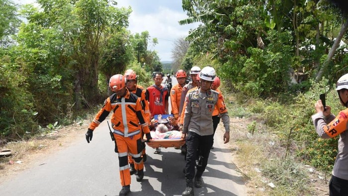 Badan Nasional Pencarian dan Pertolongan (Basarnas) menutup Operasi SAR Gempa Flores M 7,7 pada Sabtu (12/9) pukul 18.00 Wita. (Foto: Basarnas Maumere)