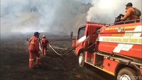 Kebakaran Bromo Makin Tak Terkendali, Wisata Bromo Ditutup Total