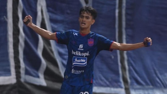 Lorensius Sabda menjadi pahlawan PSIS usai mencetak gol kemenangan atas PSPS.