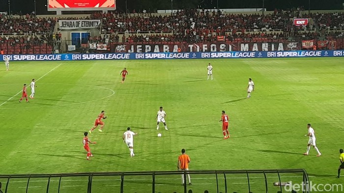 Pertandingan Persijap Jepara melawan Borneo FC di Stadion Gelora Bumi Kartini, Jepara, Sabtu (12/9/2026).