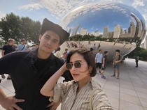 Potret Prilly Latuconsina dan Omara Nostalgia di Amerika Serikat
