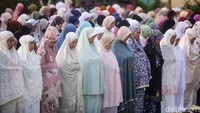 Pelaksanaan ibadah tersebut menjadi bentuk doa bersama di tengah kemarau panjang yang masih berlangsung.