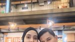Romantis! Potret Sonny Septian dan Fairuz saat Makan Kue Cokelat hingga Seafood