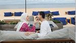 Romantis! Potret Sonny Septian dan Fairuz saat Makan Kue Cokelat hingga Seafood