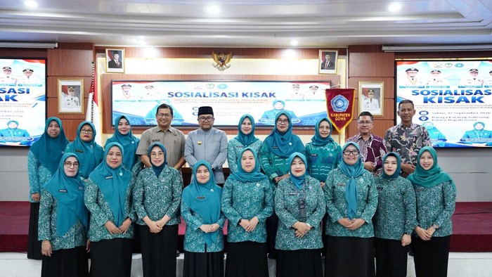 Wakil Bupati Gowa Darmawangsyah Muin mendorong jajaran pemerintah daerah bersama TP PKK mempercepat penuntasan administrasi kependudukan. Dokumen Istimewa