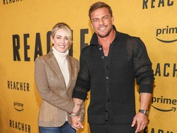 Bintang Reacher Alan Ritchson Cerai dari Istri Setelah 20 Tahun Menikah