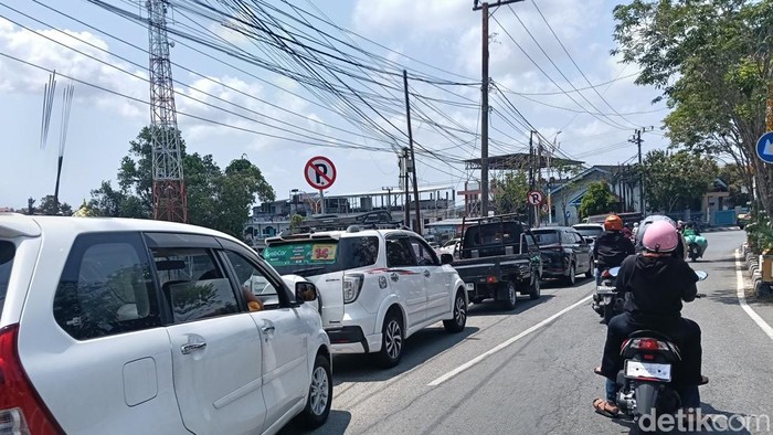 Antrean BBM subsidi di Balikpapan