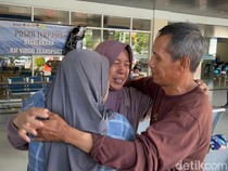Tangis Haru Ela Tahu Suami Selamat Usai Kapal Virgo Hilang Kontak