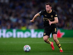 Elliott Anderson Disebut Mirip Steven Gerrard