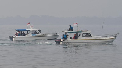 Harapan Belum Padam, Tim SAR Terus Cari 8 Orang Hilang di Selat Sunda