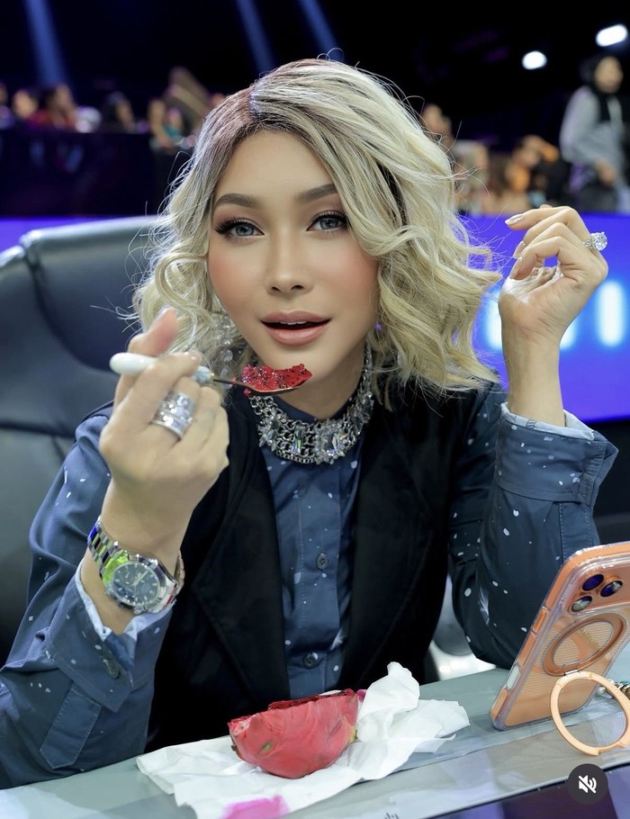 Inul Daratista Hobi Kulineran hingga Punya Restoran Korea Halal