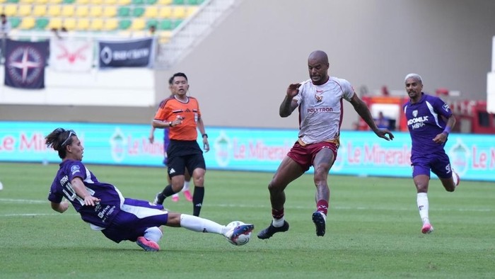 Laga pekan kedua Super League 2026/2027 antara tuan rumah Persita melawan Java United, Minggu (13/9/2026).
