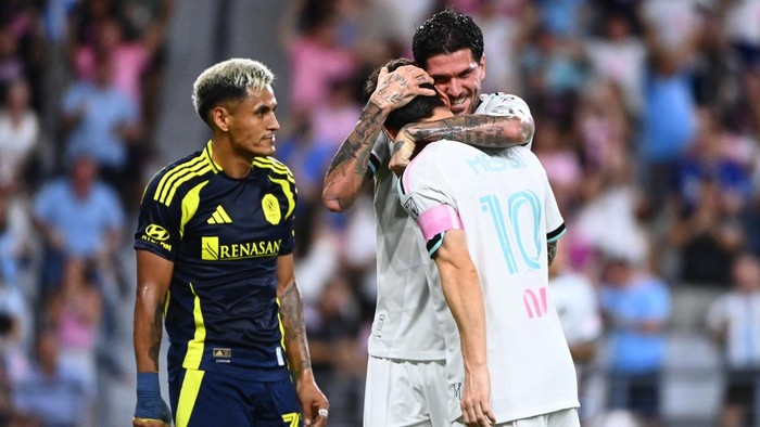 MIAMI, FLORIDA - SEPTEMBER 12: Lionel Messi #10 of Inter Miami CF celebrates scoring his teams second goal with teammate Rodrigo De Paul #7 during the MSL match between Inter Miami CF and Nashville SC at Miami Freedom Park on September 12, 2026 in Miami, Florida. (Photo by JC Ruiz/Getty Images)