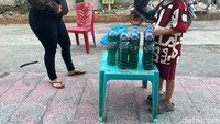 Warga Jual Pertalite Eceran Dekat SPBU, Harganya Rp 25 Ribu/1,5 L
