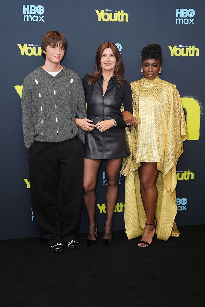 Aran Murphy (kiri) dan Sharlene Whyte tiba untuk pemutaran khusus film *Youth* di Inggris, bertempat di BAFTA, London.